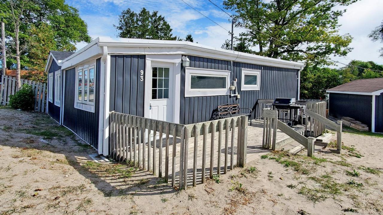 Main Beach River Retreat - Wasaga Beach 1 - Main Strip - 93 Mosley St Kültér fotó